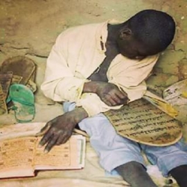 غني رغم فقره
